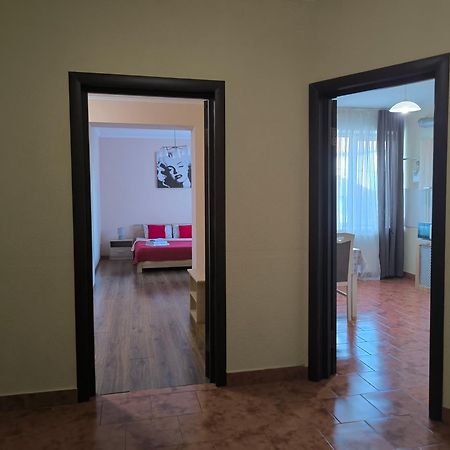 מוקצ'בה Apartments Domovik Мостова 5 Кв 37 מראה חיצוני תמונה