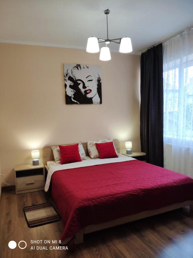 מוקצ'בה Apartments Domovik Мостова 5 Кв 37 מראה חיצוני תמונה