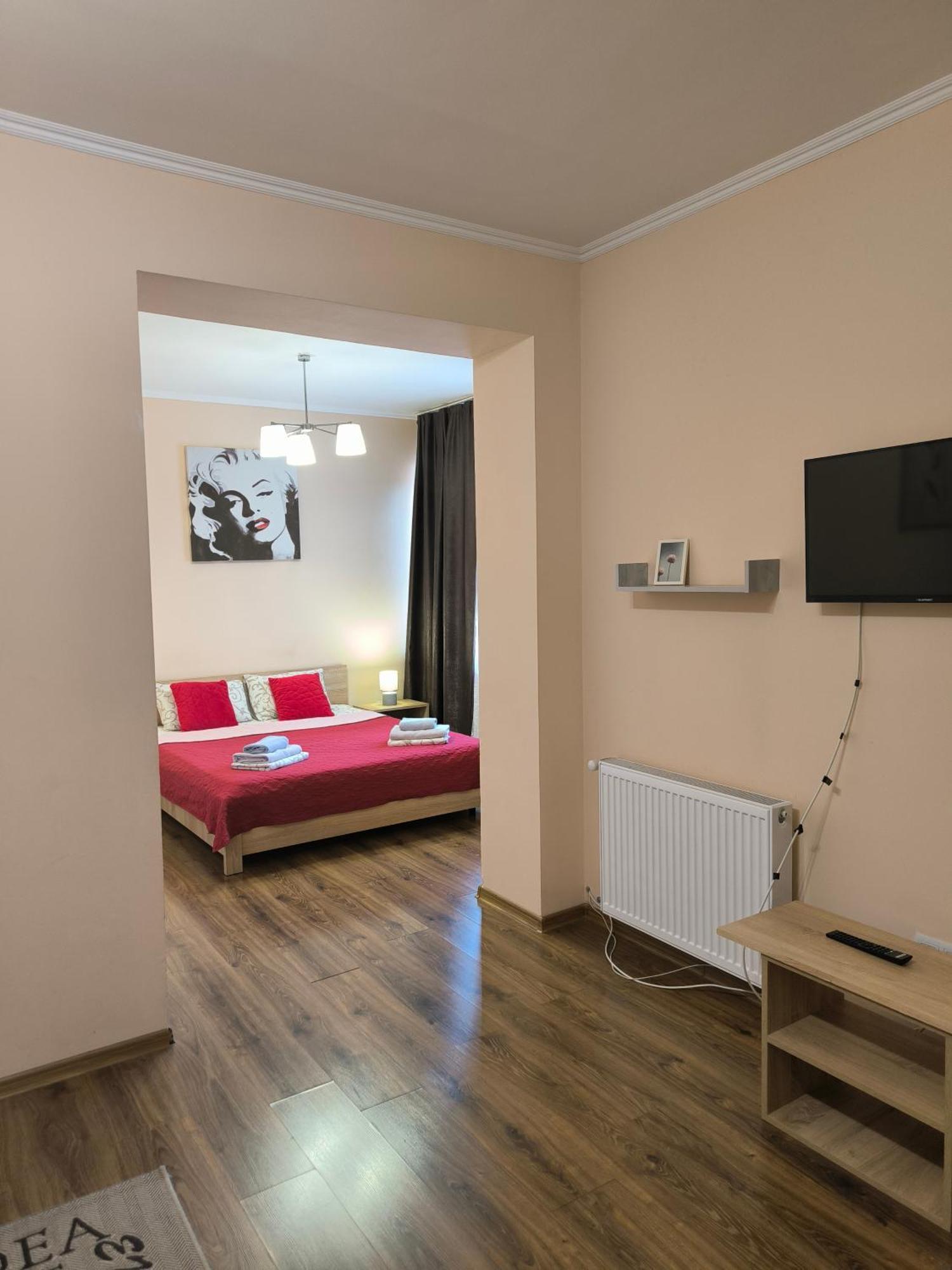 מוקצ'בה Apartments Domovik Мостова 5 Кв 37 מראה חיצוני תמונה