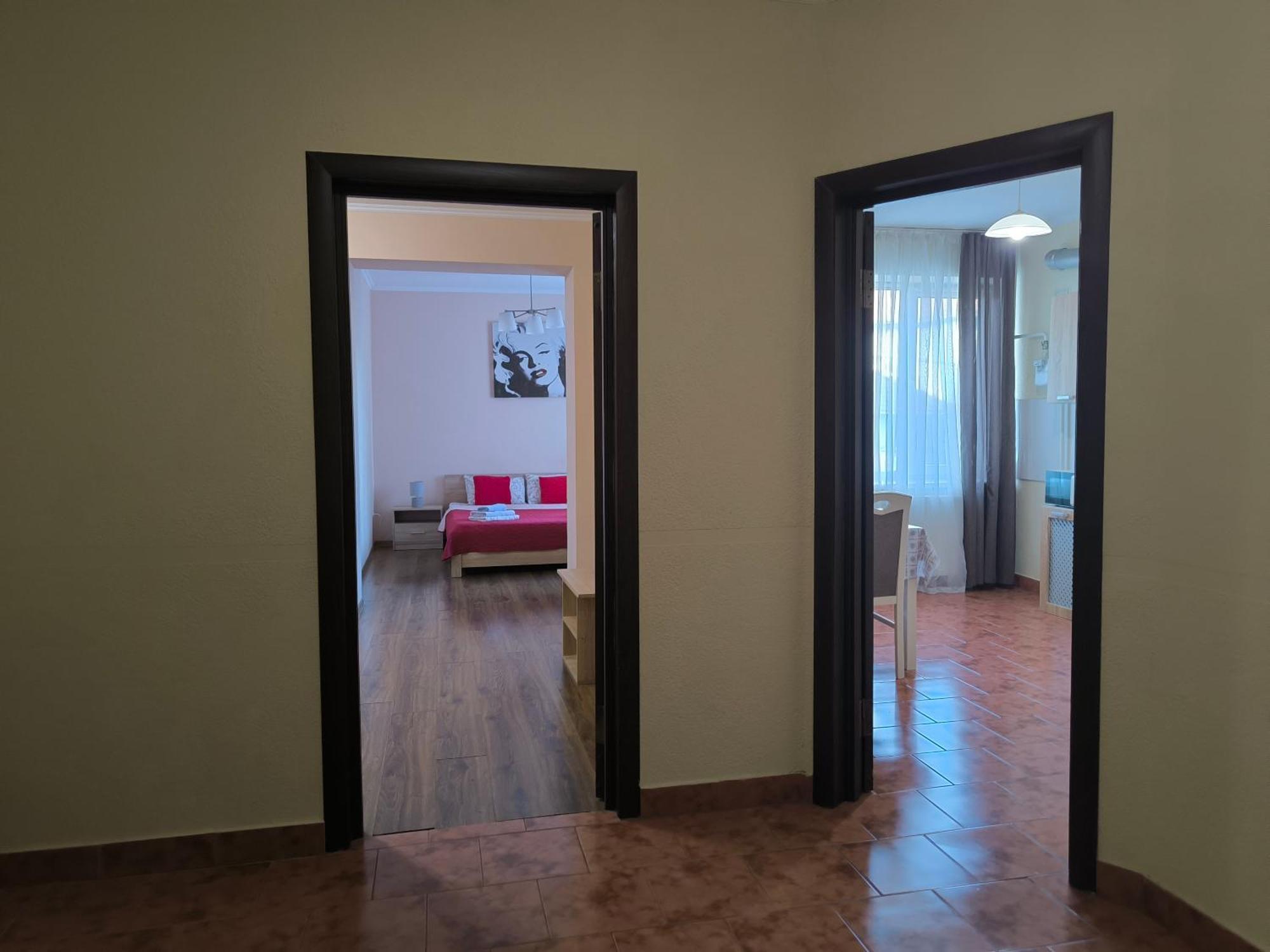 מוקצ'בה Apartments Domovik Мостова 5 Кв 37 מראה חיצוני תמונה